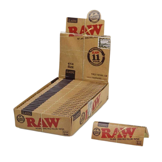 RAW CLASSIC ROLLING PAPERS 1 1/4 - 24PK