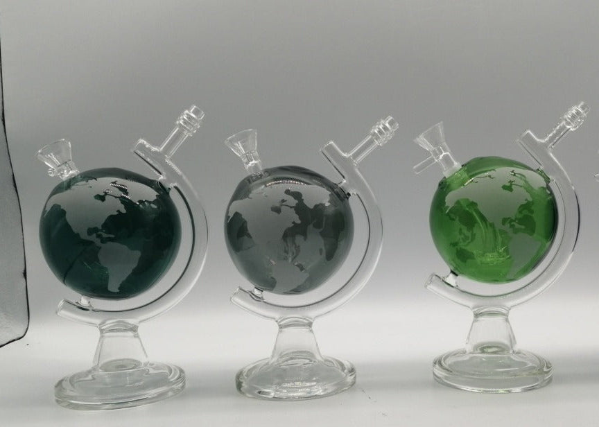 GLOBE SHAPED- WATER PIPE : GLOW IN THE DARK